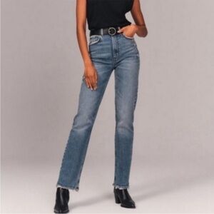 Abercrombie & Fitch The 90's Straight Ultra High Rise Medium Wash 26/2 Short